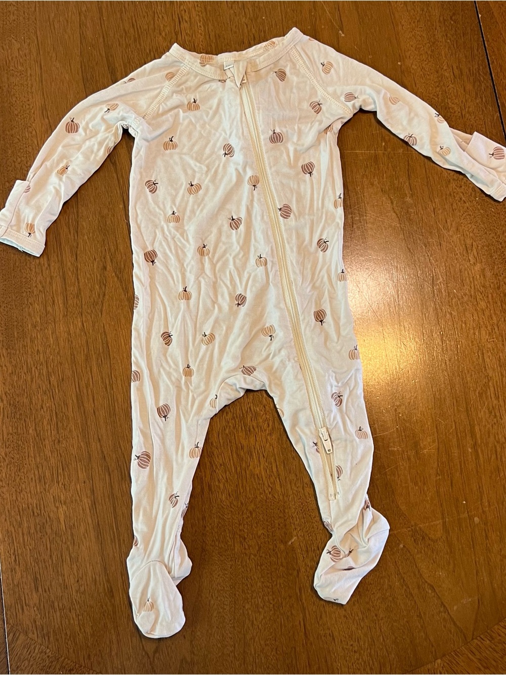 Quincy Mae, Pumpkin Bamboo Zip Footie, Size 3-6 months - Picture 3 of 5